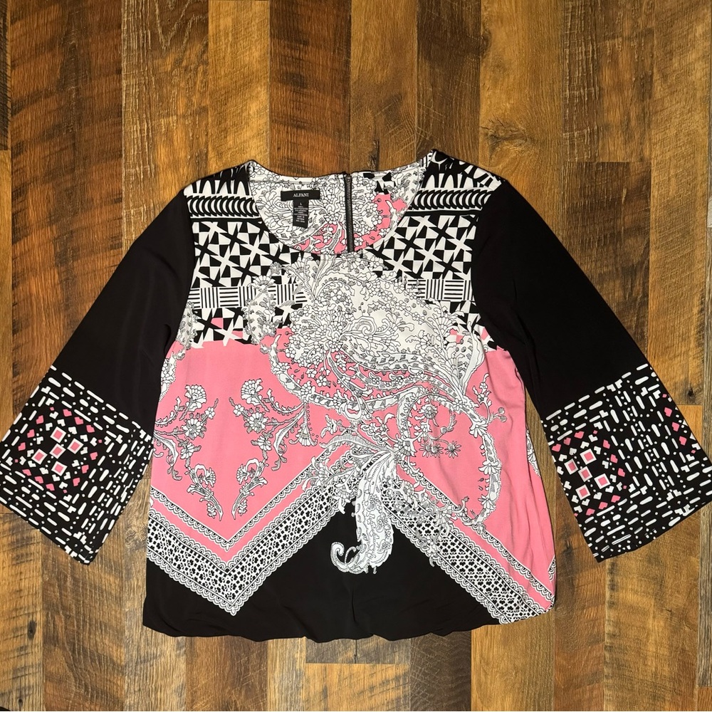 Alfani Pink & Black Floral Pattern Blouse w/ Bell Sleeves Size XL
